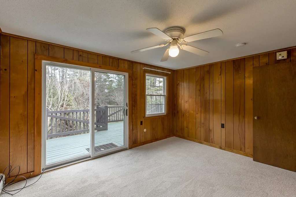 281 North Road Deerfield NH 03037