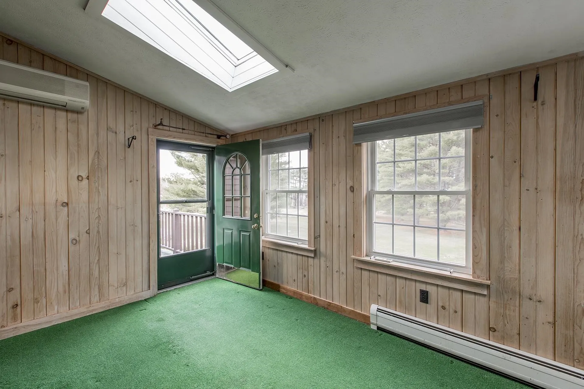 281 North Road Deerfield NH 03037