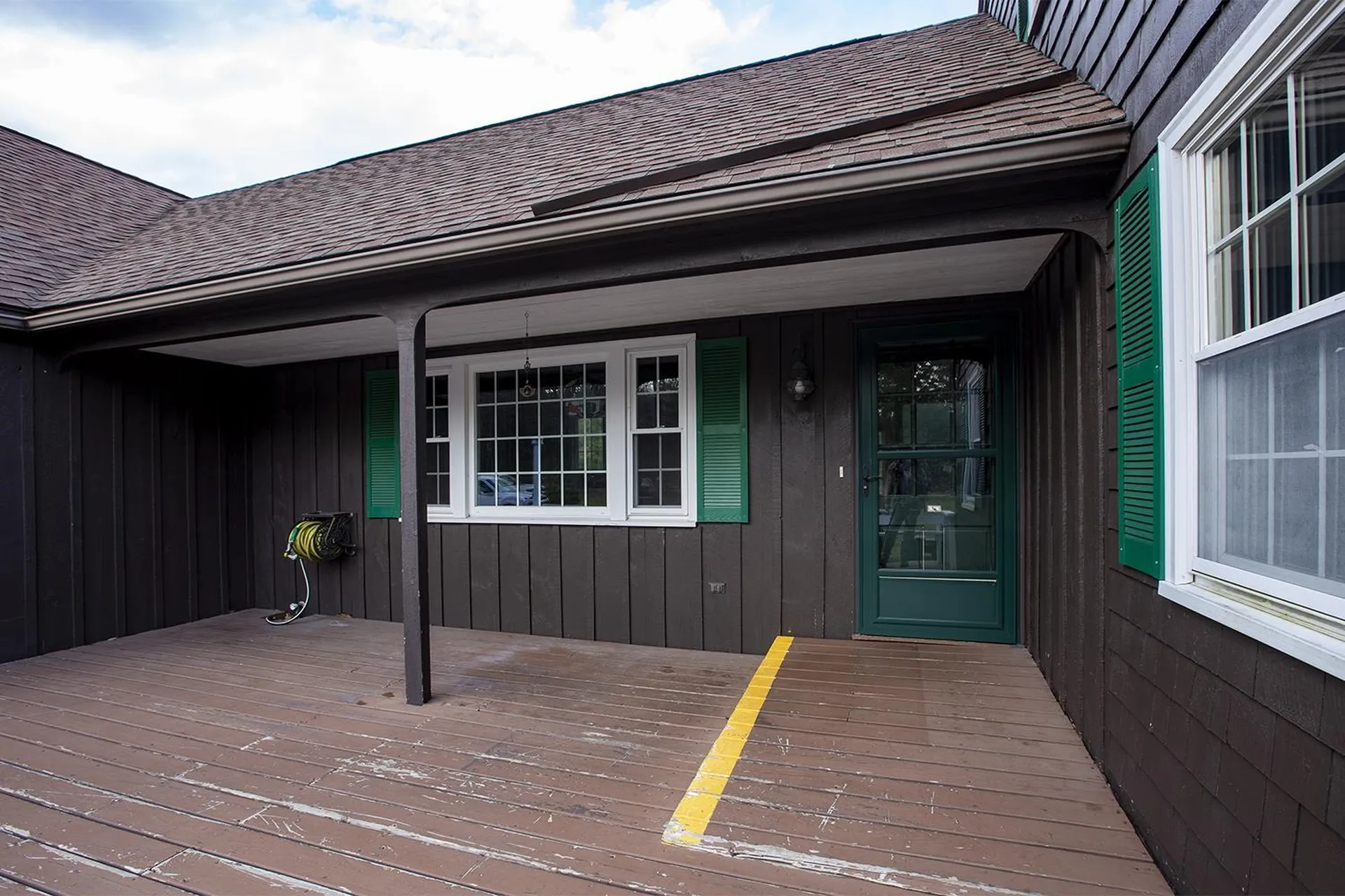 281 North Road Deerfield NH 03037