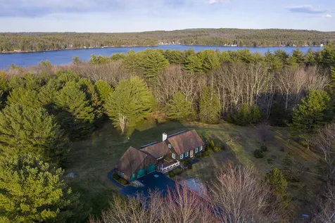 281 North Road Deerfield NH 03037