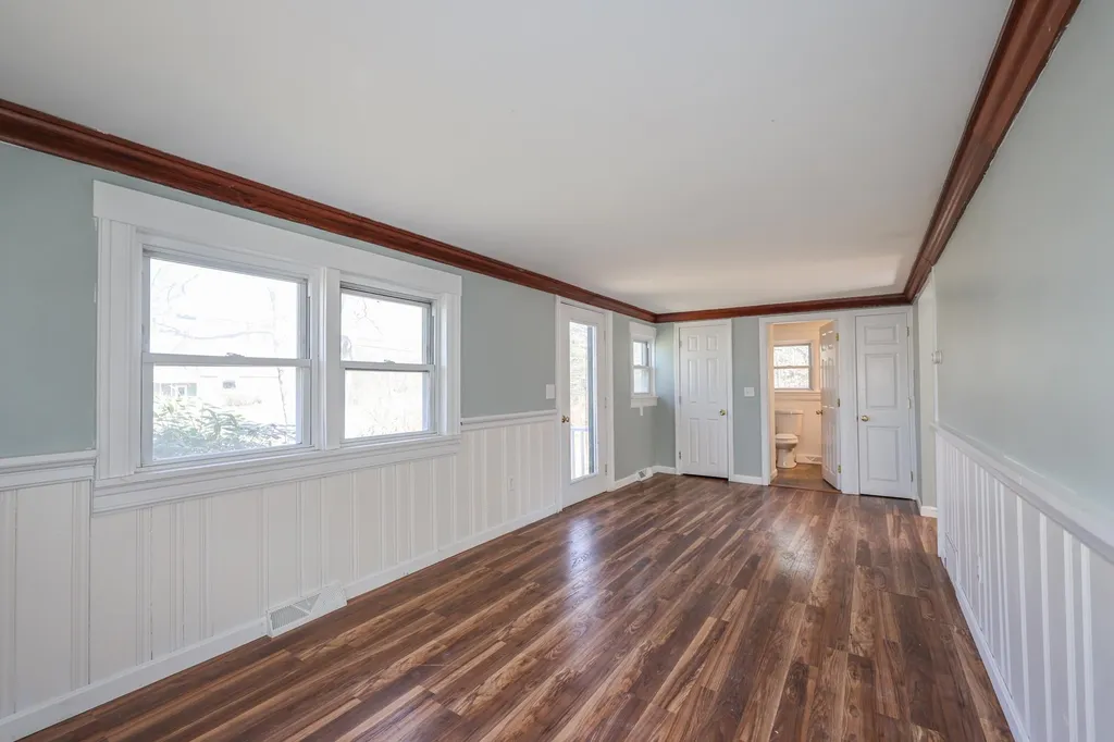 286 Main Street Sandown NH 03873