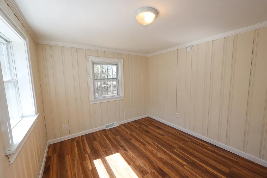 286 Main Street Sandown NH 03873