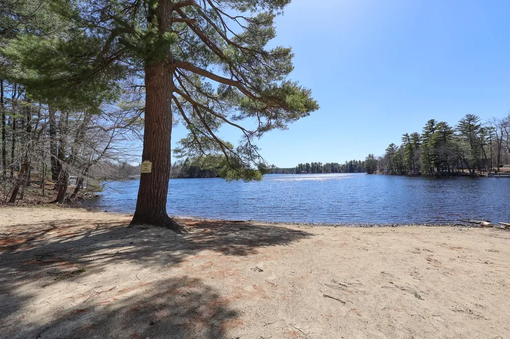 286 Main Street Sandown NH 03873