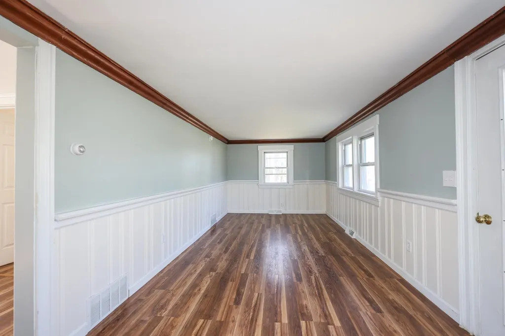 286 Main Street Sandown NH 03873