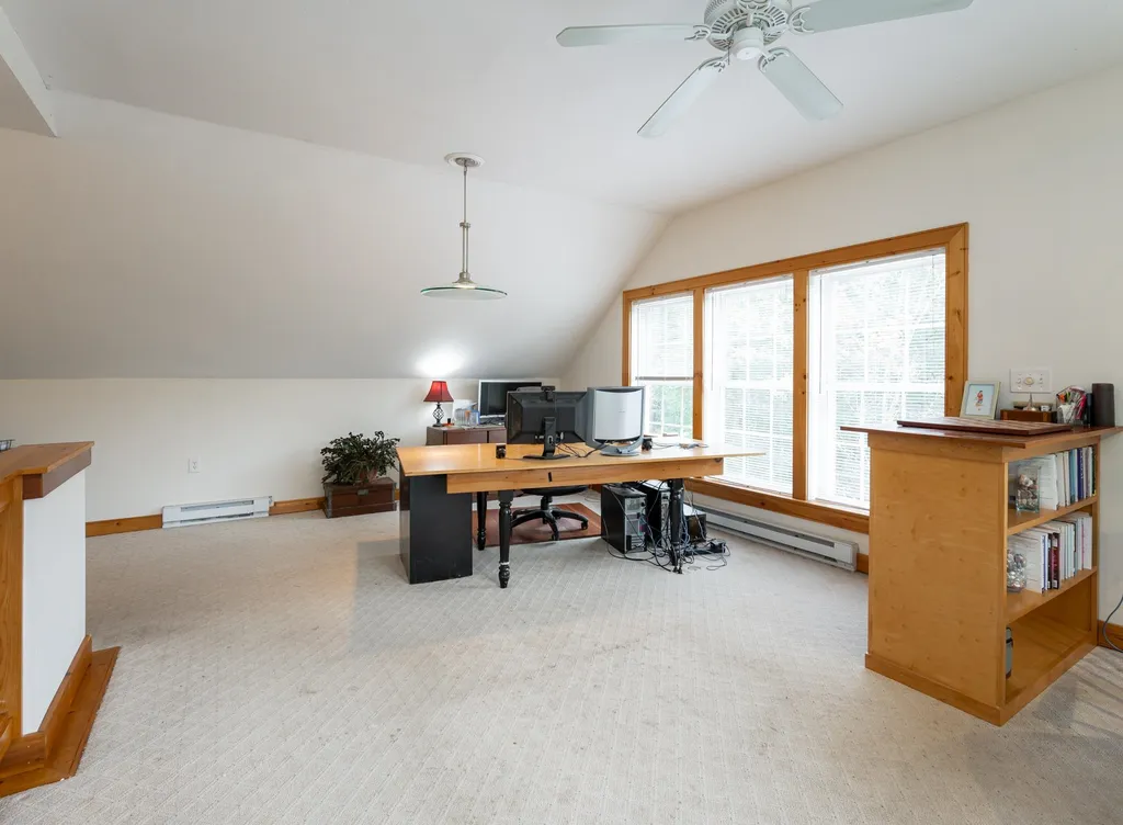 16 Harvard Lane Bedford NH 03110