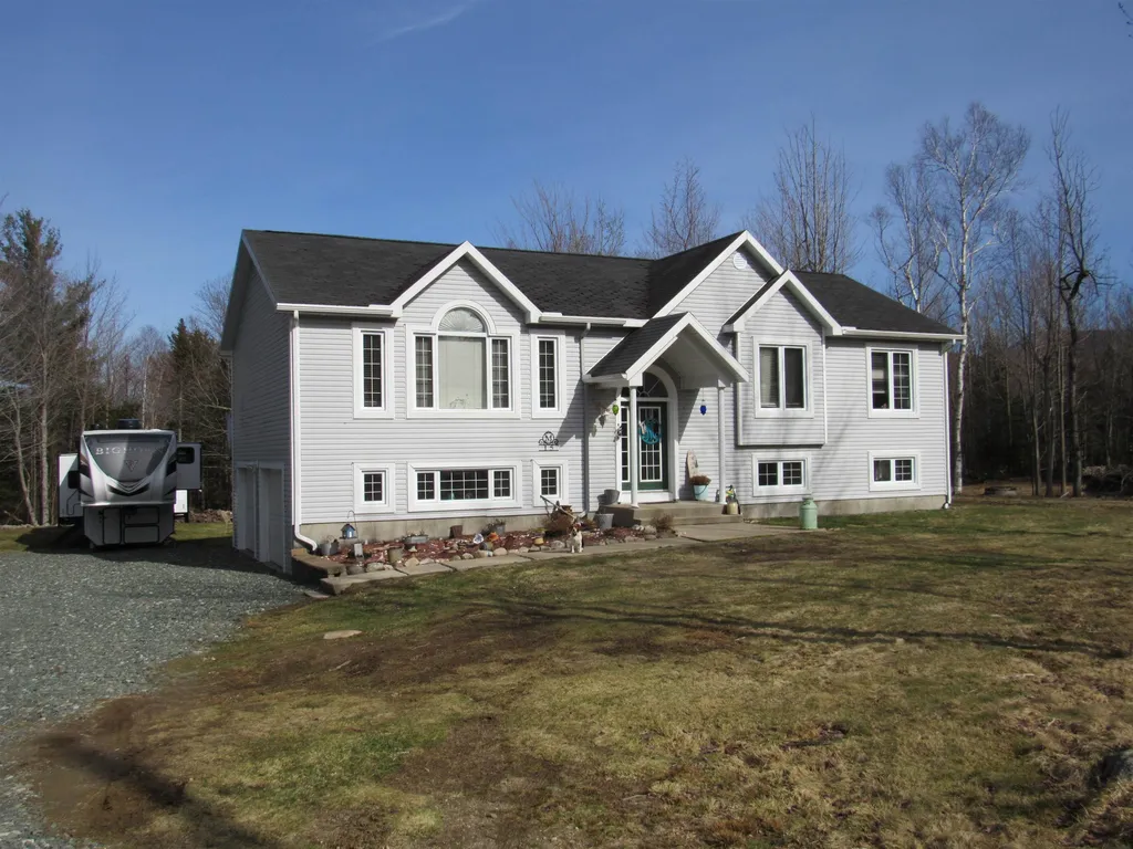 15 Fieldstone Road Gorham NH 03581
