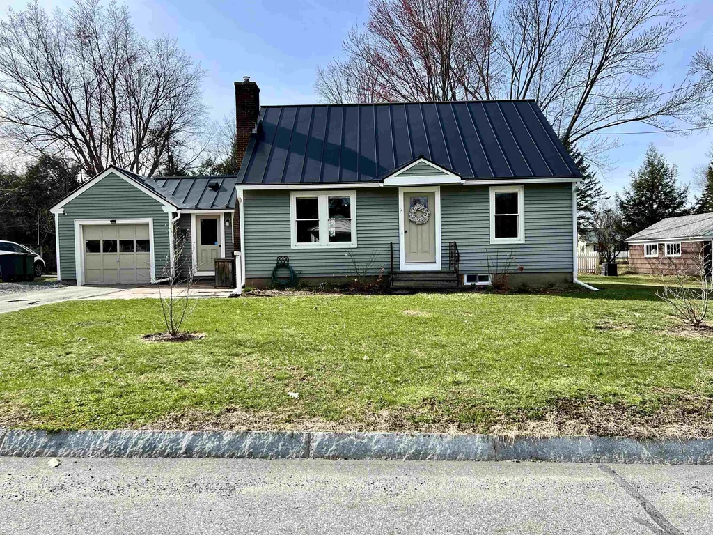 7 Whitcomb Avenue Lebanon NH 03784