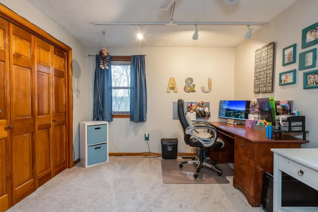 29 Glen Drive Hudson NH 03051