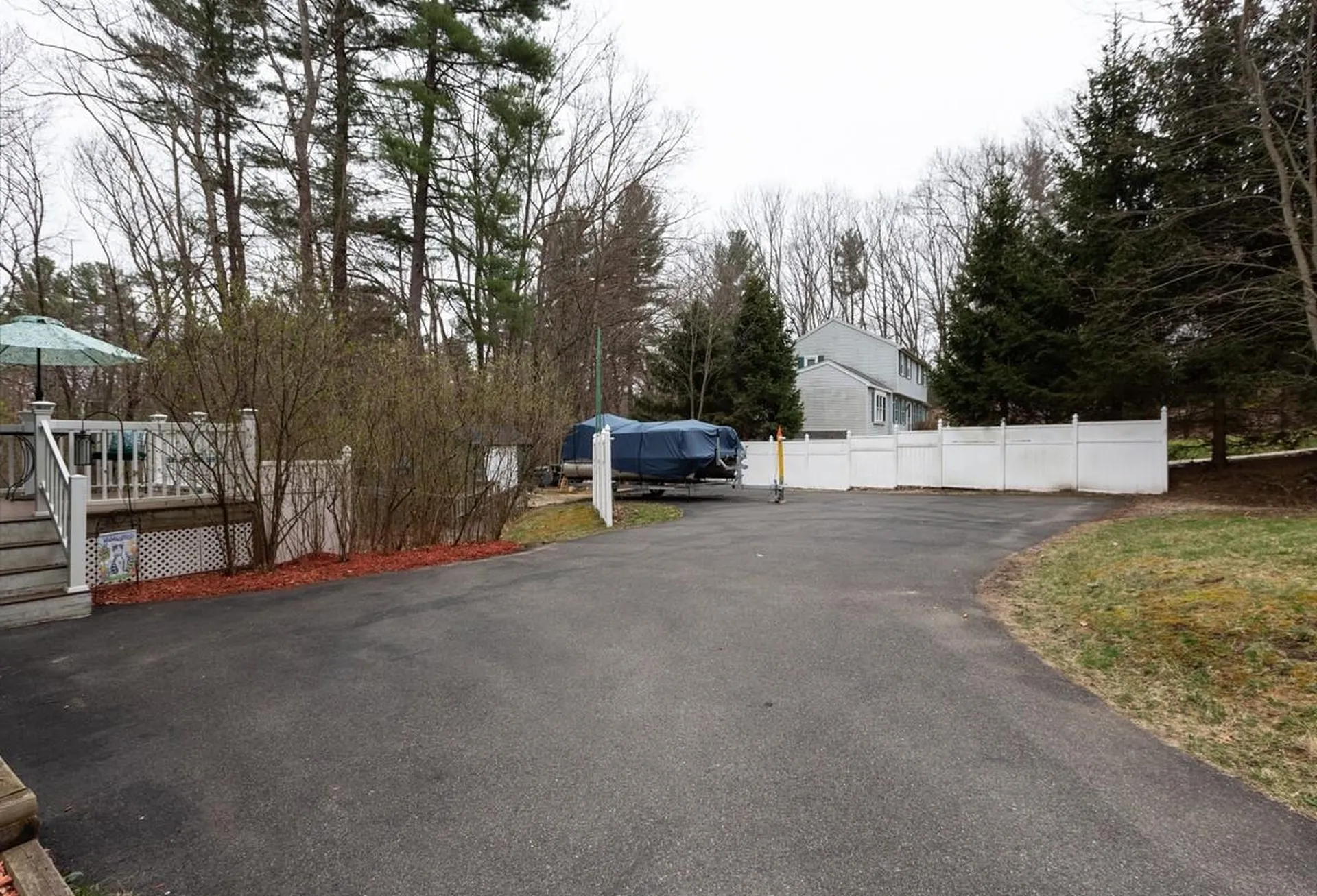 29 Glen Drive Hudson NH 03051
