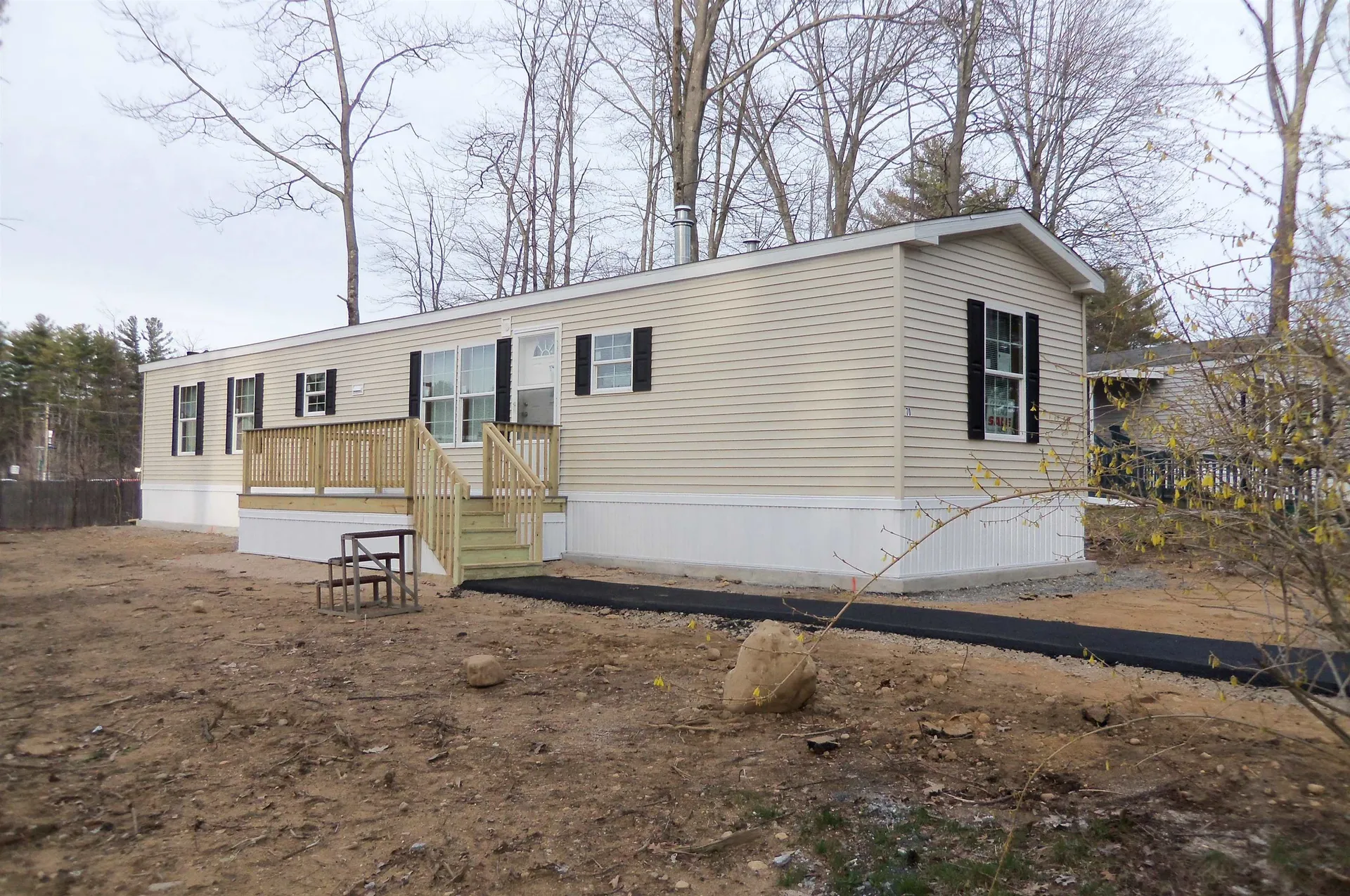 70 Colonial Village Somersworth NH 03878