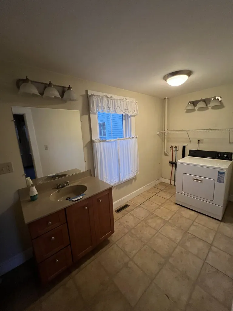 42 Arch Street Keene NH 03431