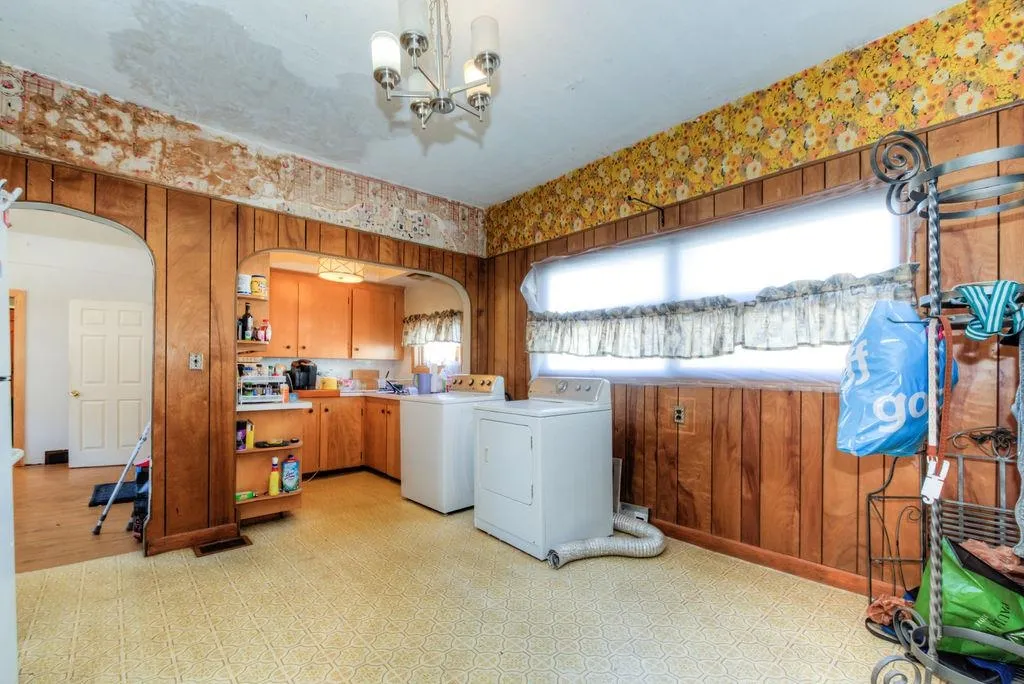 75 Ashland Street Manchester NH 03104