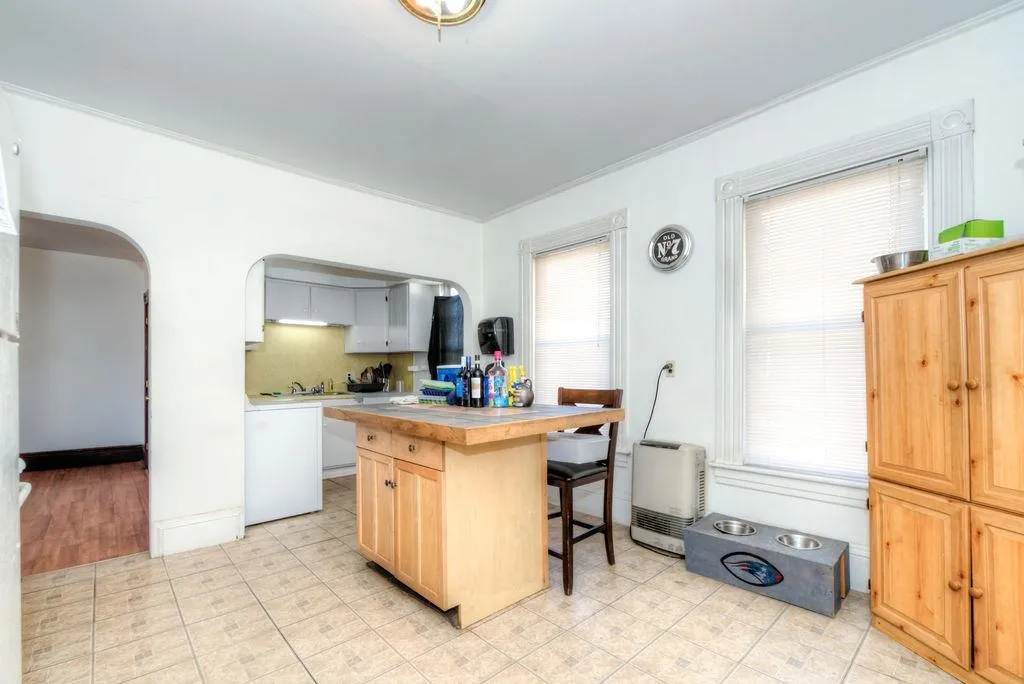 75 Ashland Street Manchester NH 03104