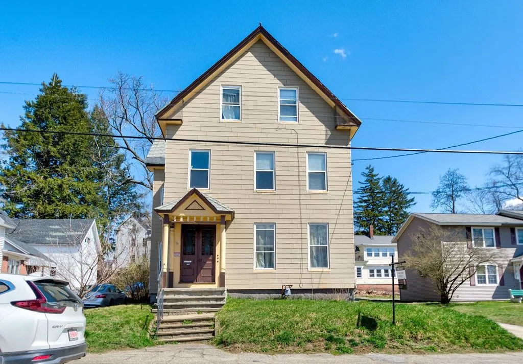 75 Ashland Street Manchester NH 03104