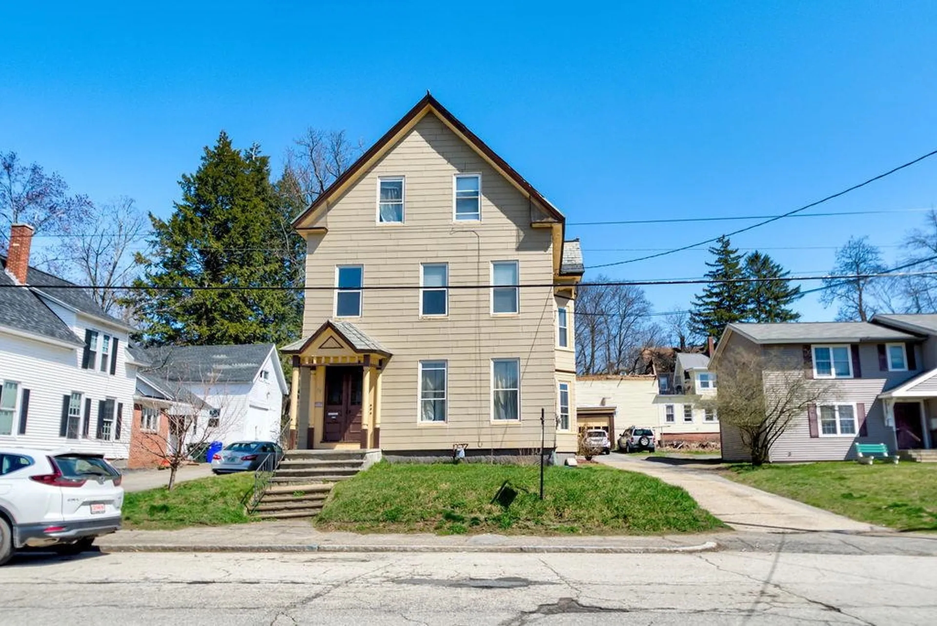 75 Ashland Street Manchester NH 03104