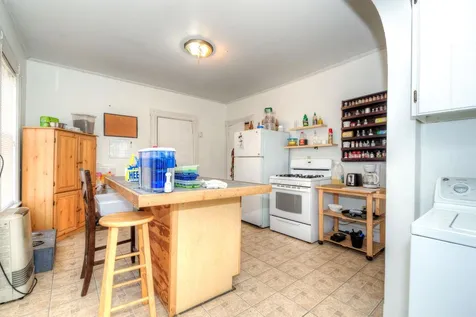 75 Ashland Street Manchester NH 03104