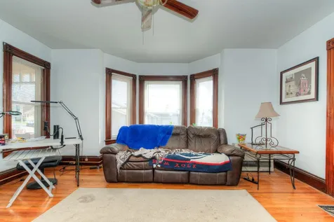 75 Ashland Street Manchester NH 03104