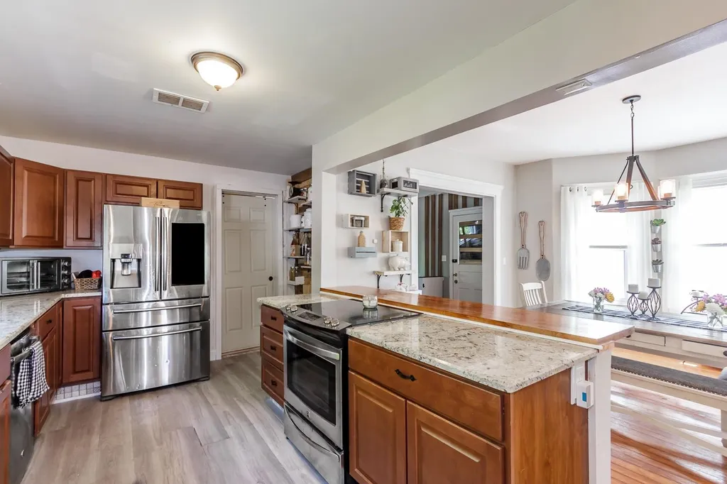 9 Harris Avenue Merrimack NH 03054