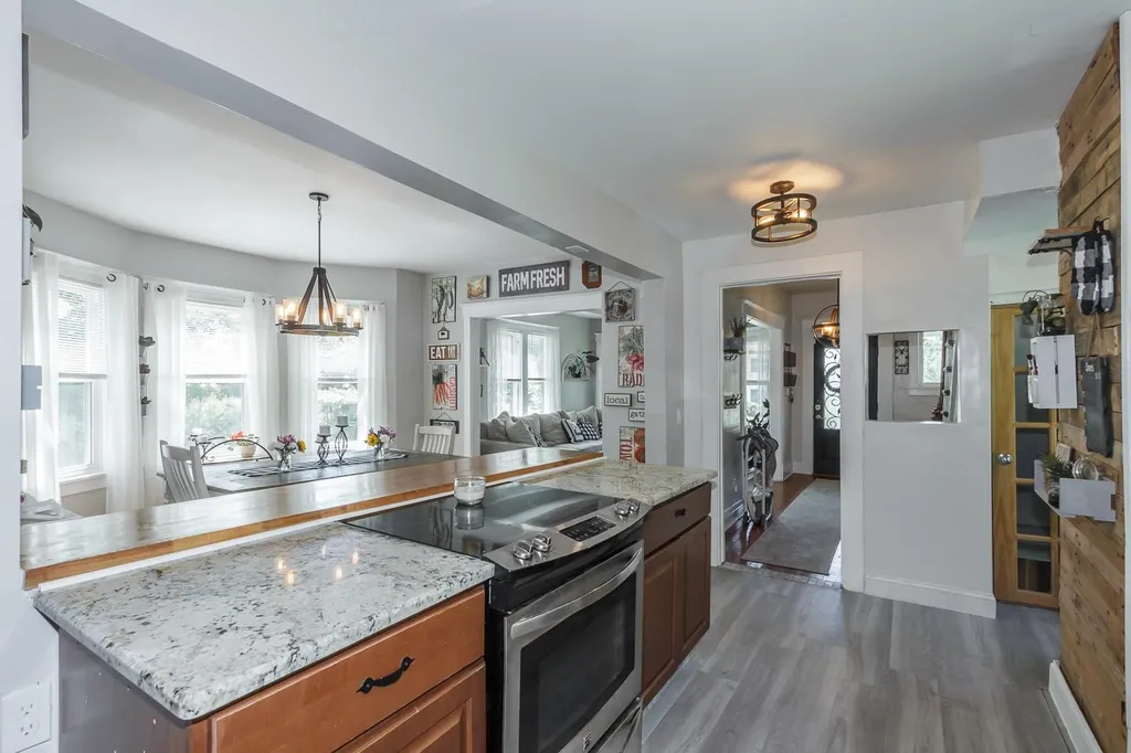 9 Harris Avenue Merrimack NH 03054