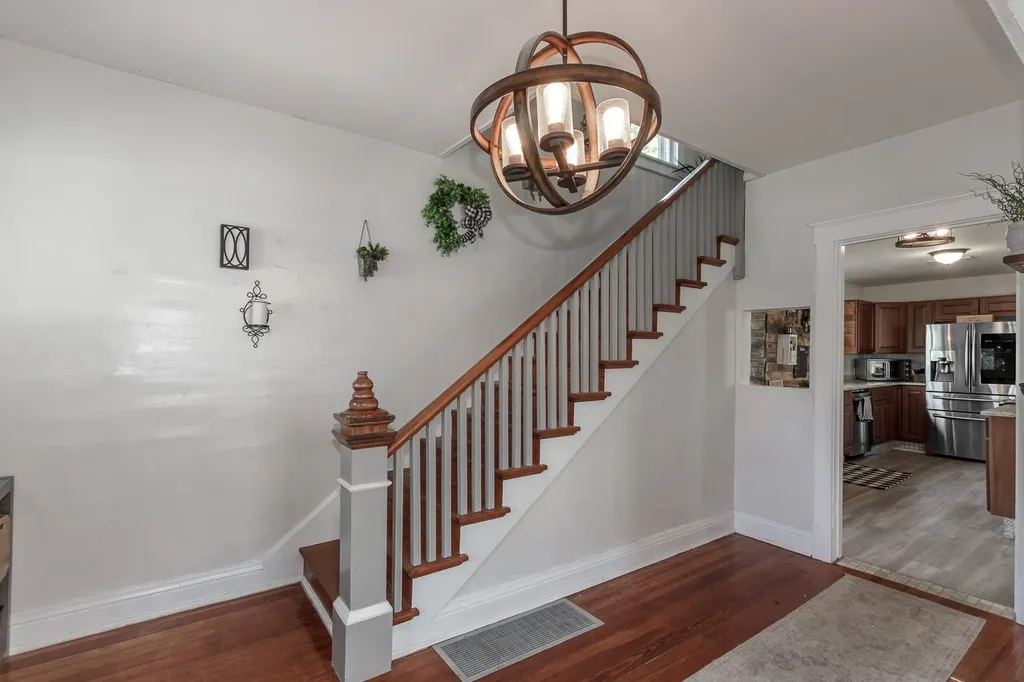 9 Harris Avenue Merrimack NH 03054