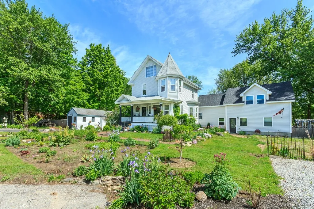 9 Harris Avenue Merrimack NH 03054