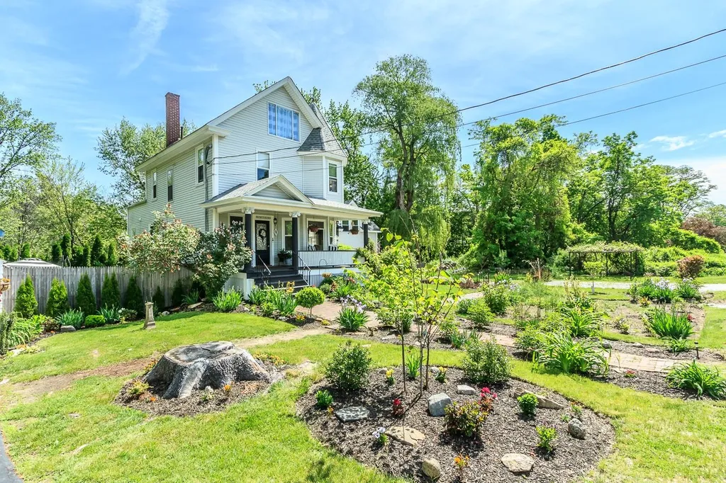9 Harris Avenue Merrimack NH 03054