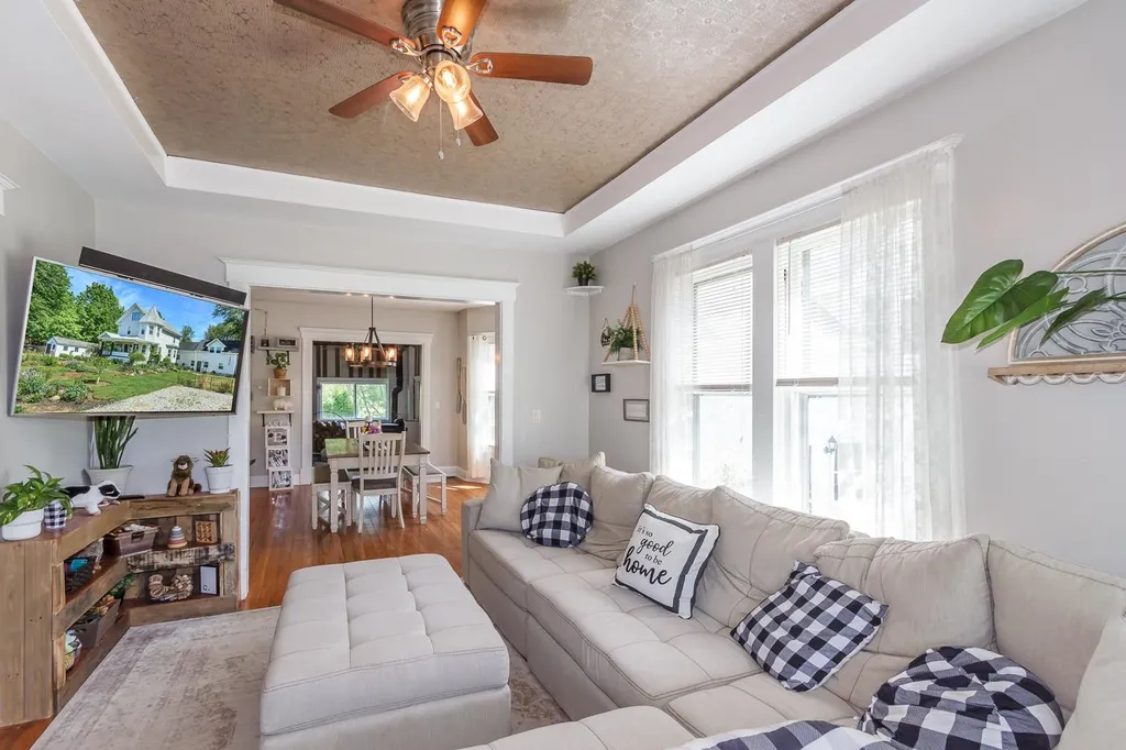 9 Harris Avenue Merrimack NH 03054
