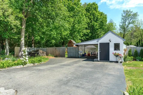 9 Harris Avenue Merrimack NH 03054