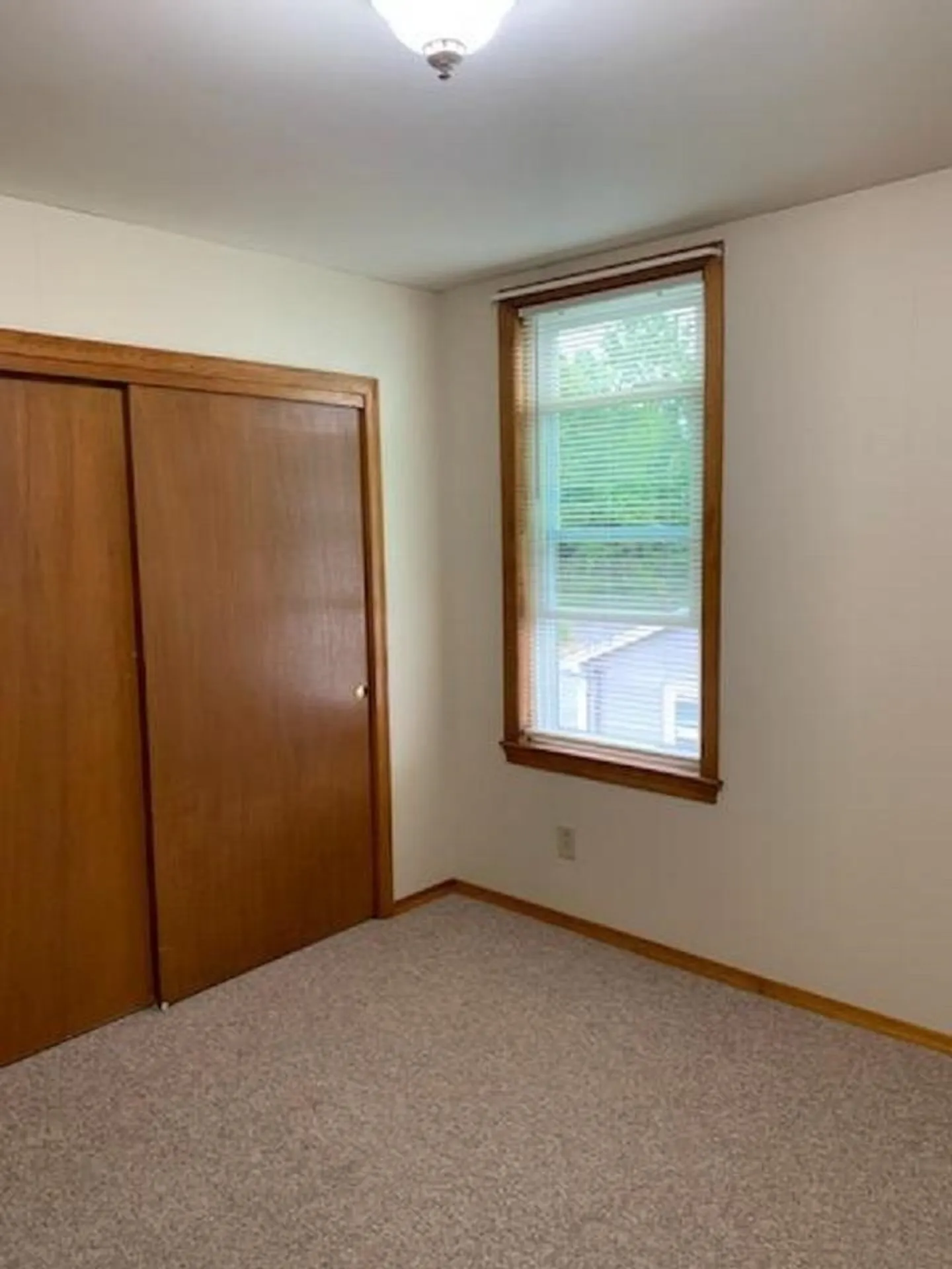 7 4th Street Nashua NH 03060