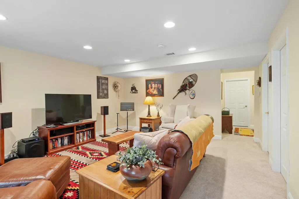 12 Pine Bluff Terrace Lincoln NH 03251