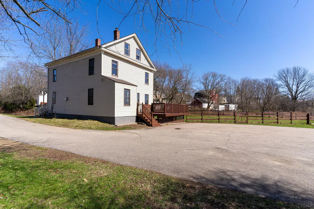 173 Green Street Somersworth NH 03878