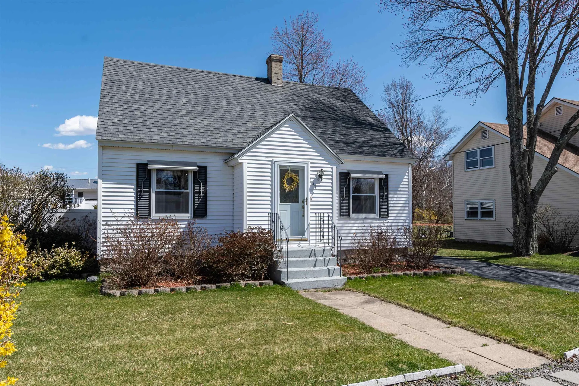103 Warner Street Manchester NH 03102