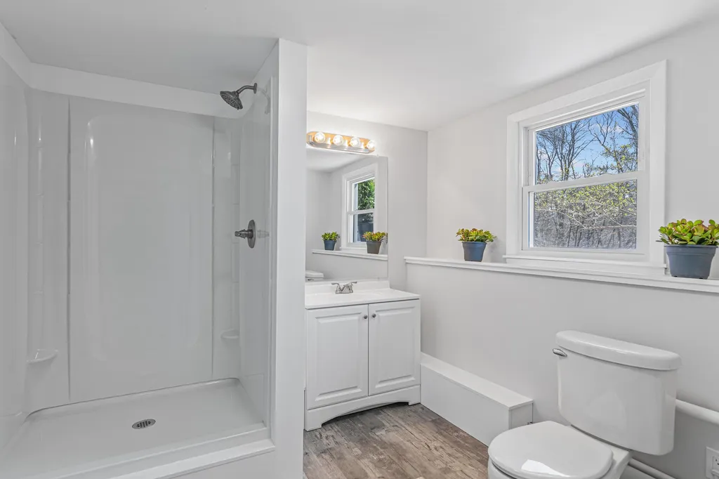 27 Haven Drive Auburn NH 03032