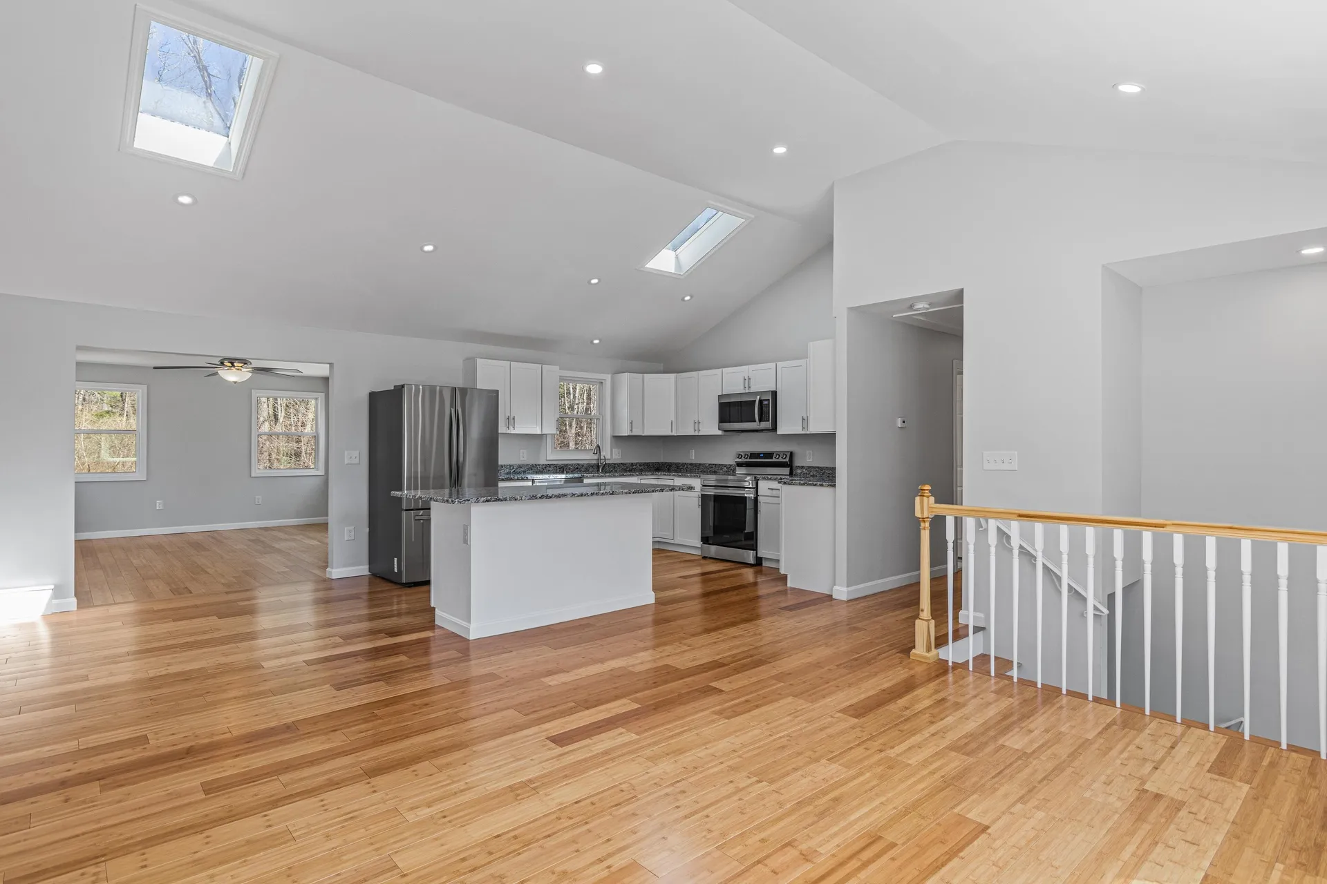 27 Haven Drive Auburn NH 03032