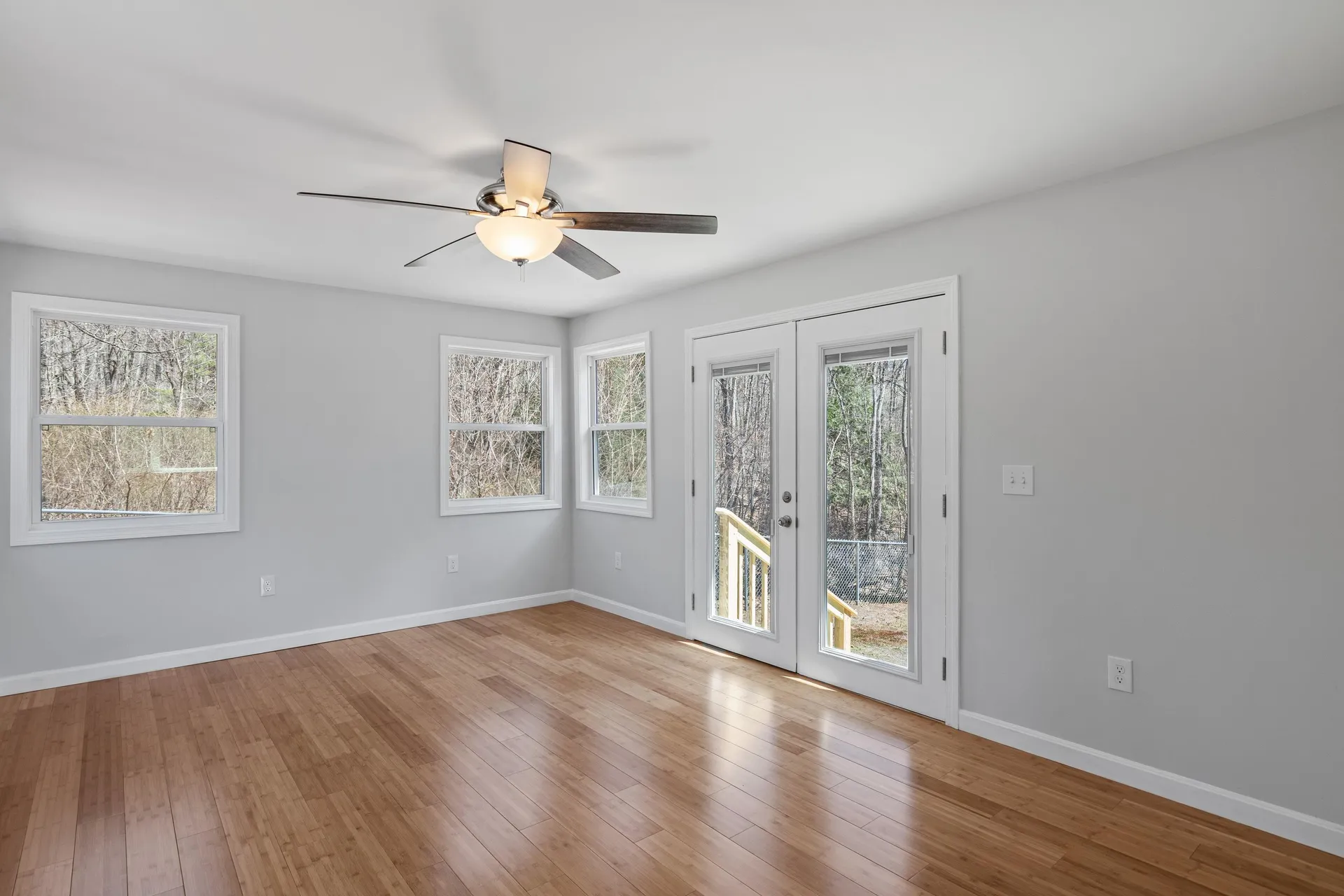 27 Haven Drive Auburn NH 03032
