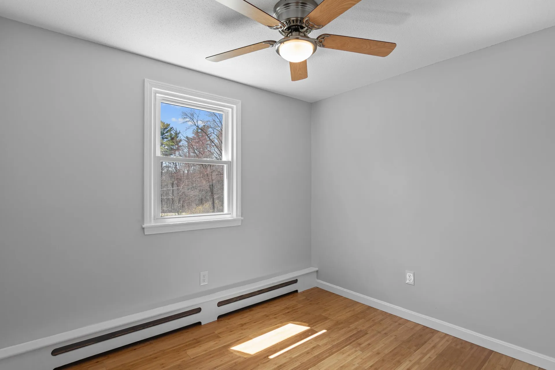 27 Haven Drive Auburn NH 03032