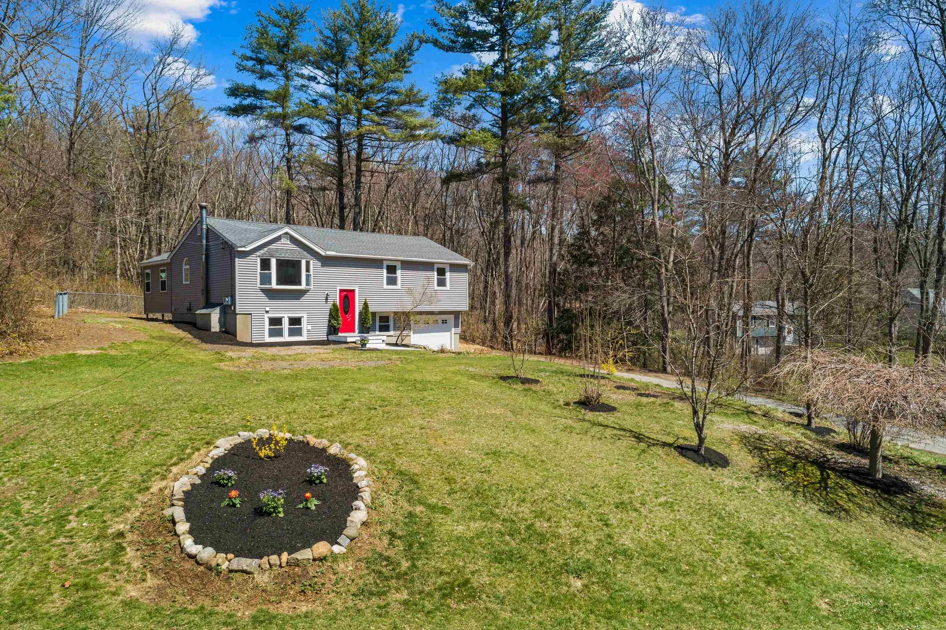 27 Haven Drive Auburn NH 03032