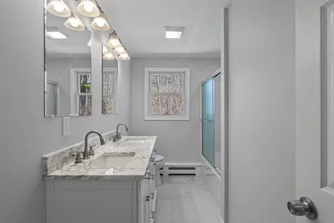 27 Haven Drive Auburn NH 03032