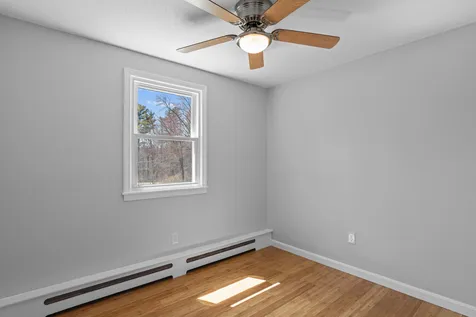 27 Haven Drive Auburn NH 03032
