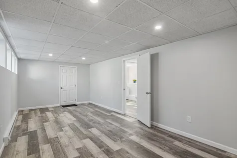 27 Haven Drive Auburn NH 03032
