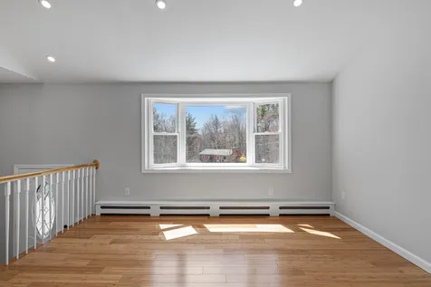 27 Haven Drive Auburn NH 03032