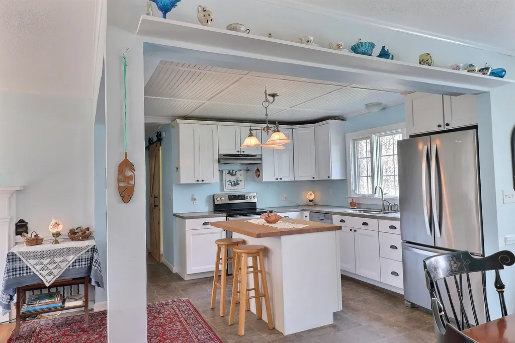 257 Seamans Road New London NH 03257