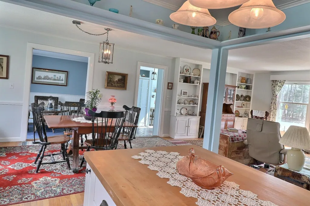 257 Seamans Road New London NH 03257