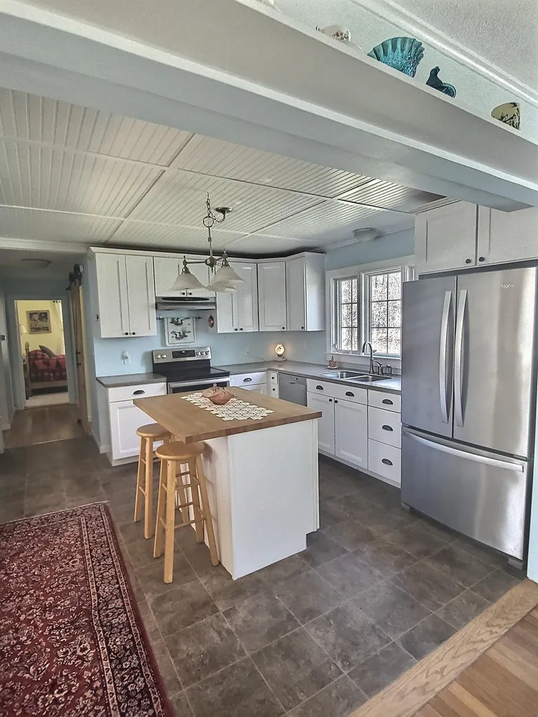 257 Seamans Road New London NH 03257
