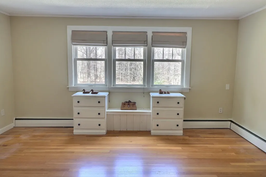 257 Seamans Road New London NH 03257