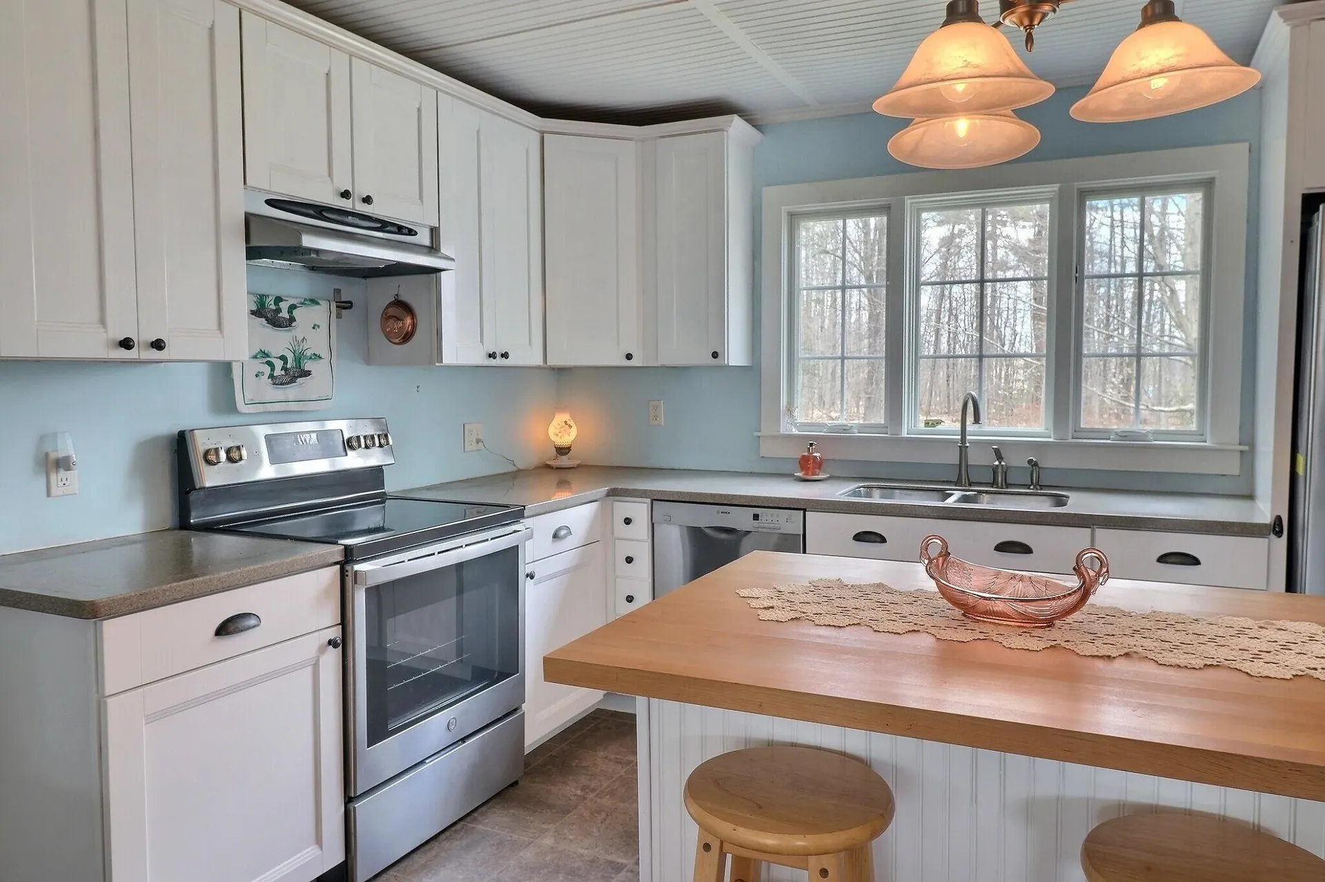 257 Seamans Road New London NH 03257