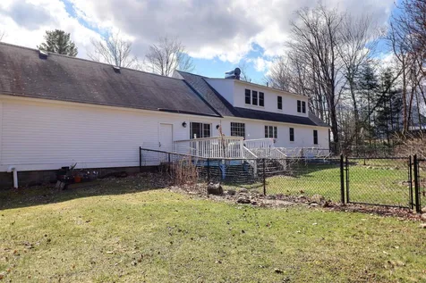257 Seamans Road New London NH 03257