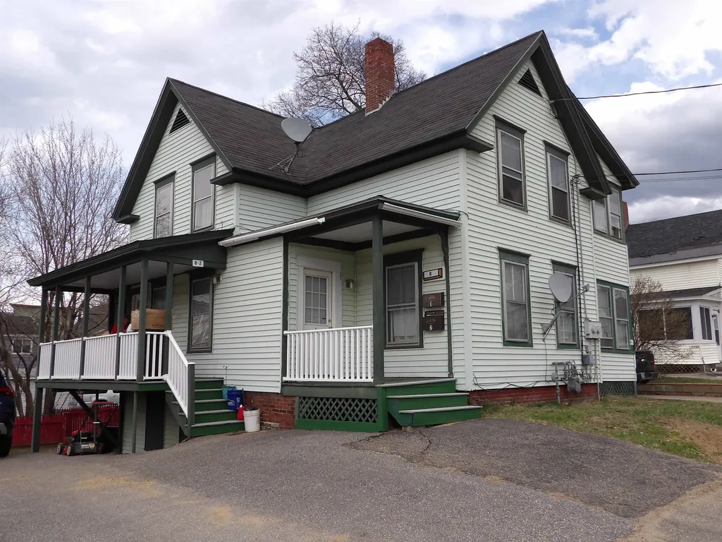 8 Summer Street Laconia NH 03246