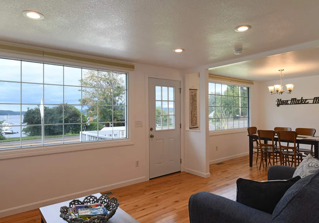 105 West Lakeshore Drive Colchester VT 05446