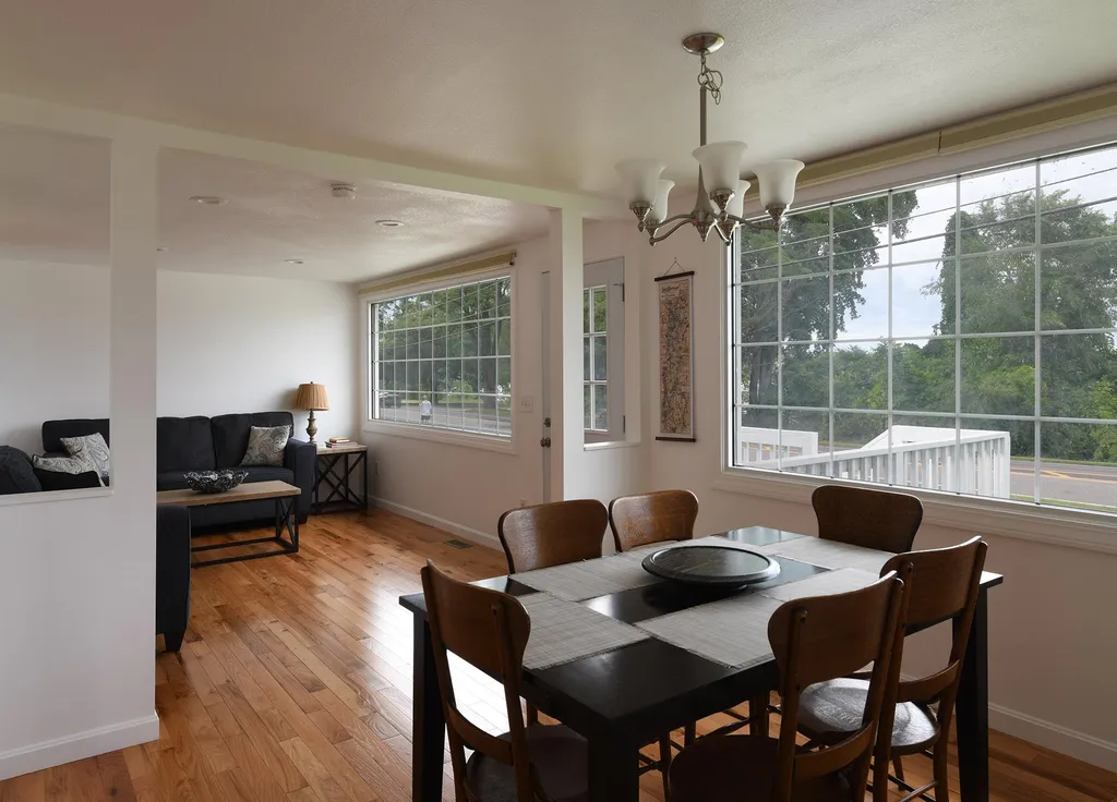 105 West Lakeshore Drive Colchester VT 05446